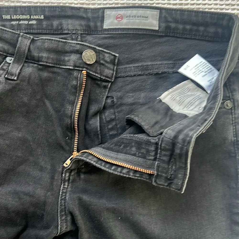 AG Adriano Goldschmied Women's Skinny Black Leggings Ankle Raw Hem Pants sz 31R